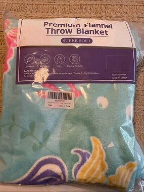Premium Flannel Throw Blanket - Aqua Floral Print